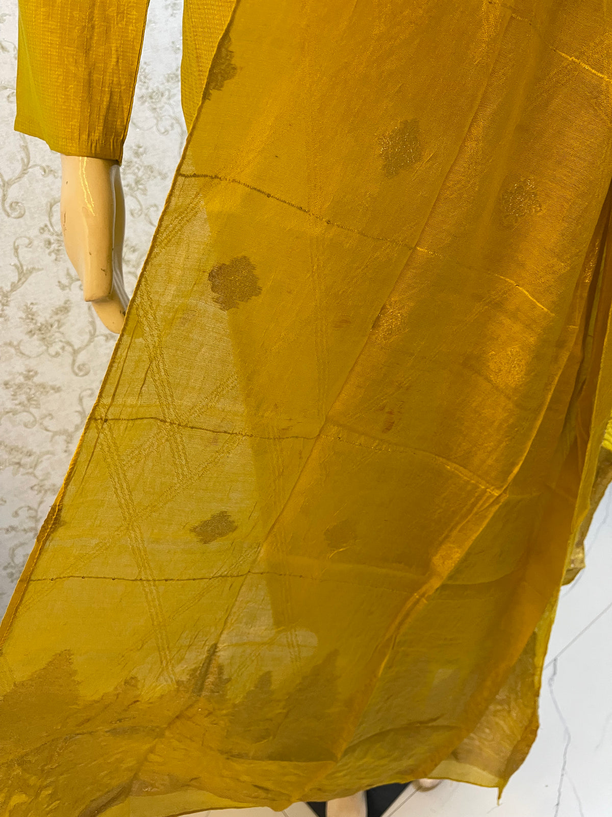 Chanderi Straight Kurta Set with Zardozi Neck Embroidery & Zari Dupatta
