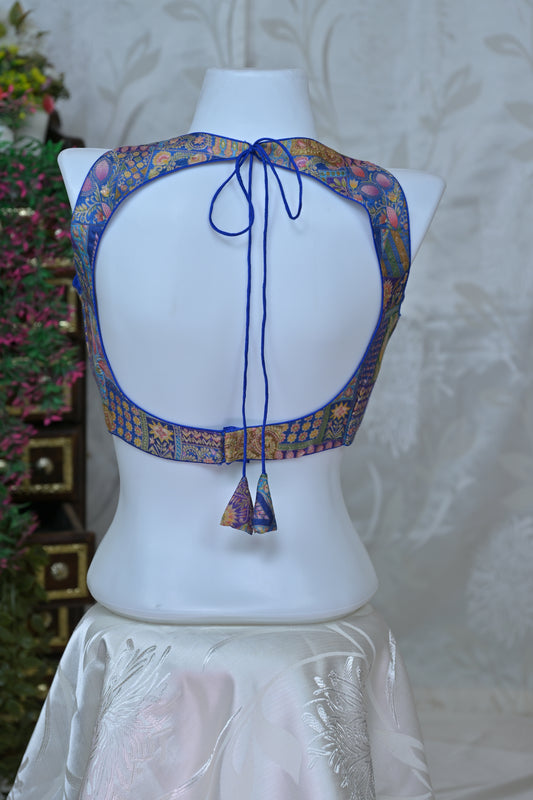 Printed Round Neck Backless Blouse