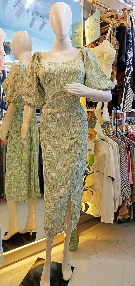 Jade Sculpt" Puff Sleeve Midi Dress