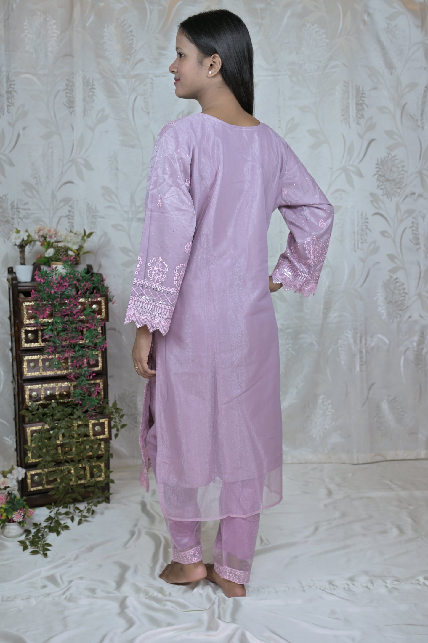 Sparkling Net Occasion Wear