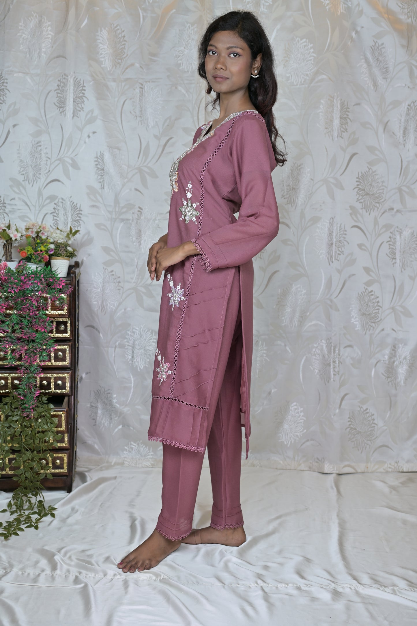 Intricate Floral Embellished Kurta Set