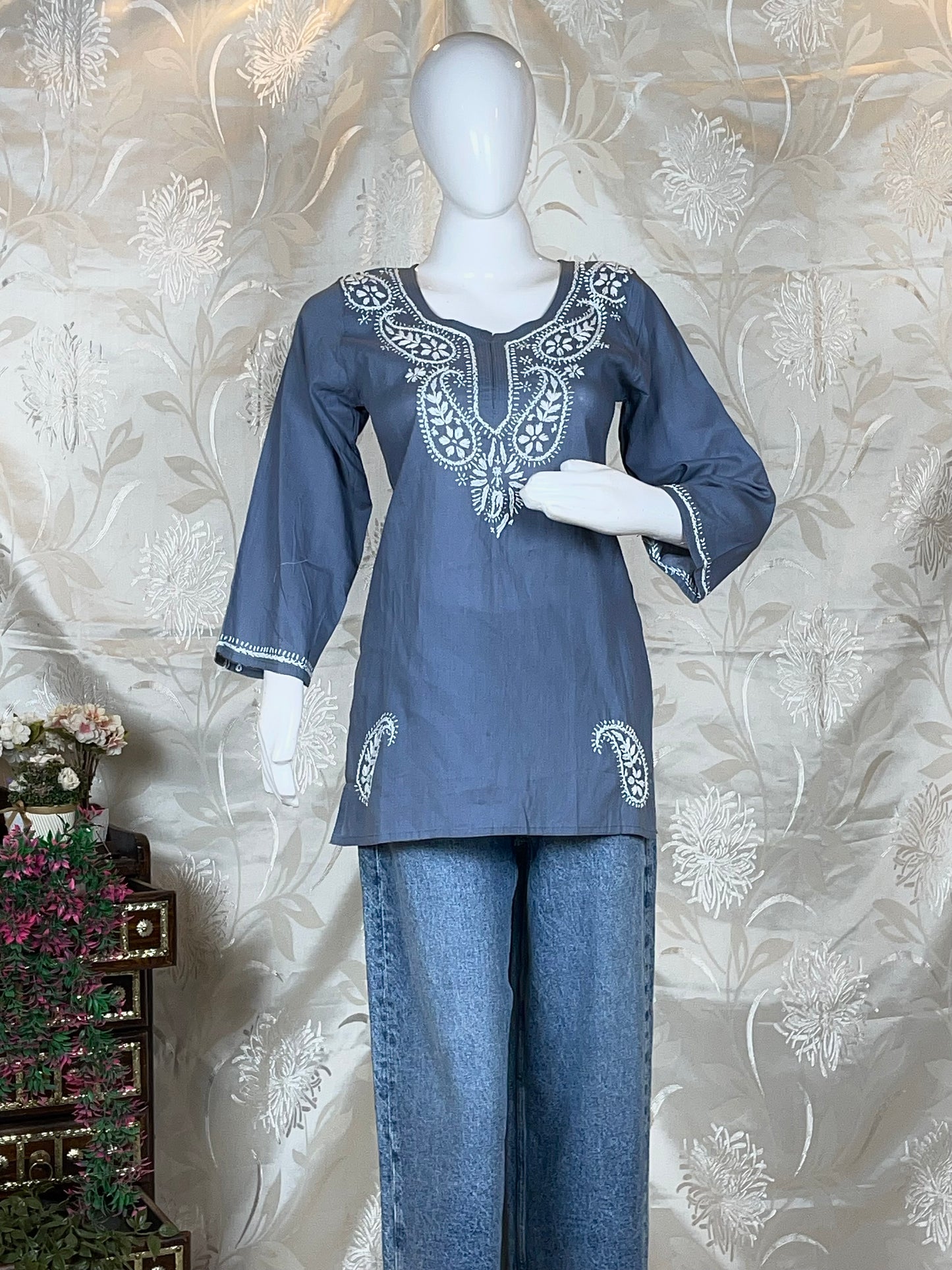 Women Chikankari Embroidered Cotton Short Kurti/Tunic