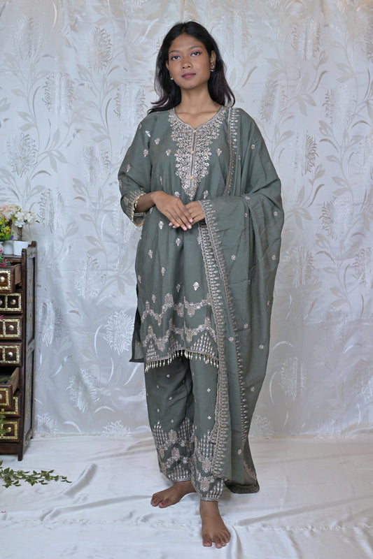 Elegant Embroidered Suit Set with Straight Pants & Dupatta