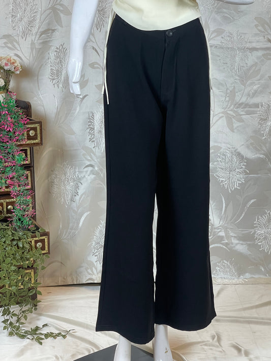 Women Blue Solid Mid-Rise Slim-Fit Pants