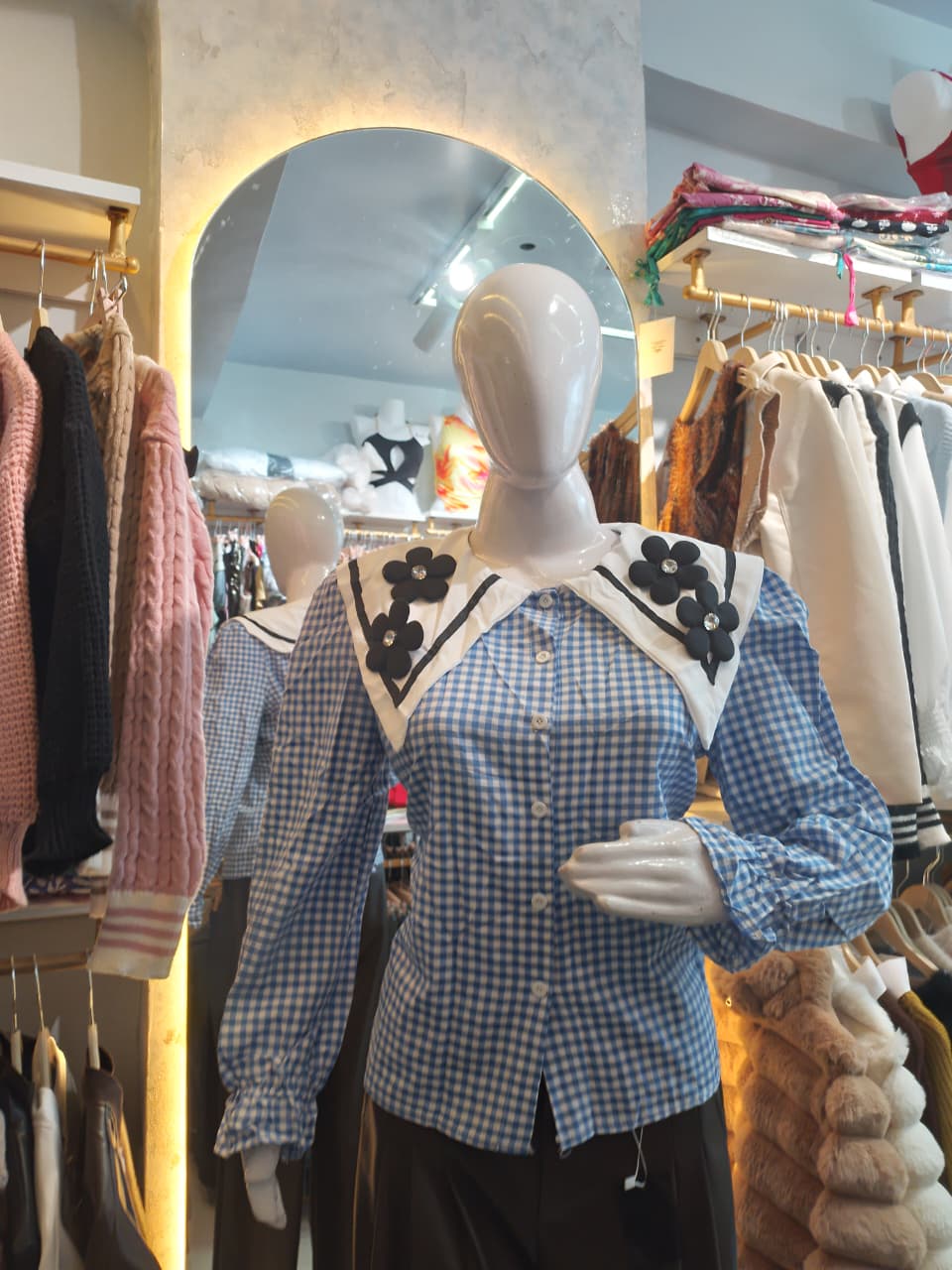 Gingham Shirt with Floral Collar