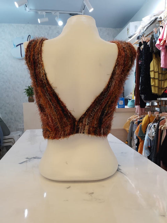 Woollen crop top high neck with backless design