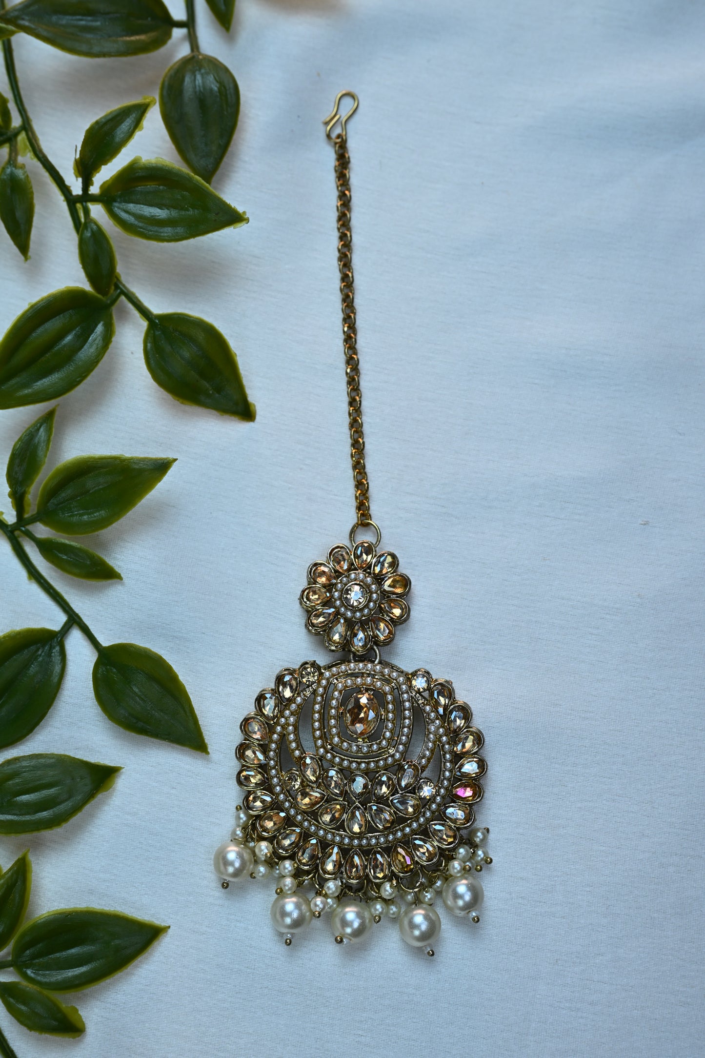Classic Kundan Floral Choker Set With Ball Drops