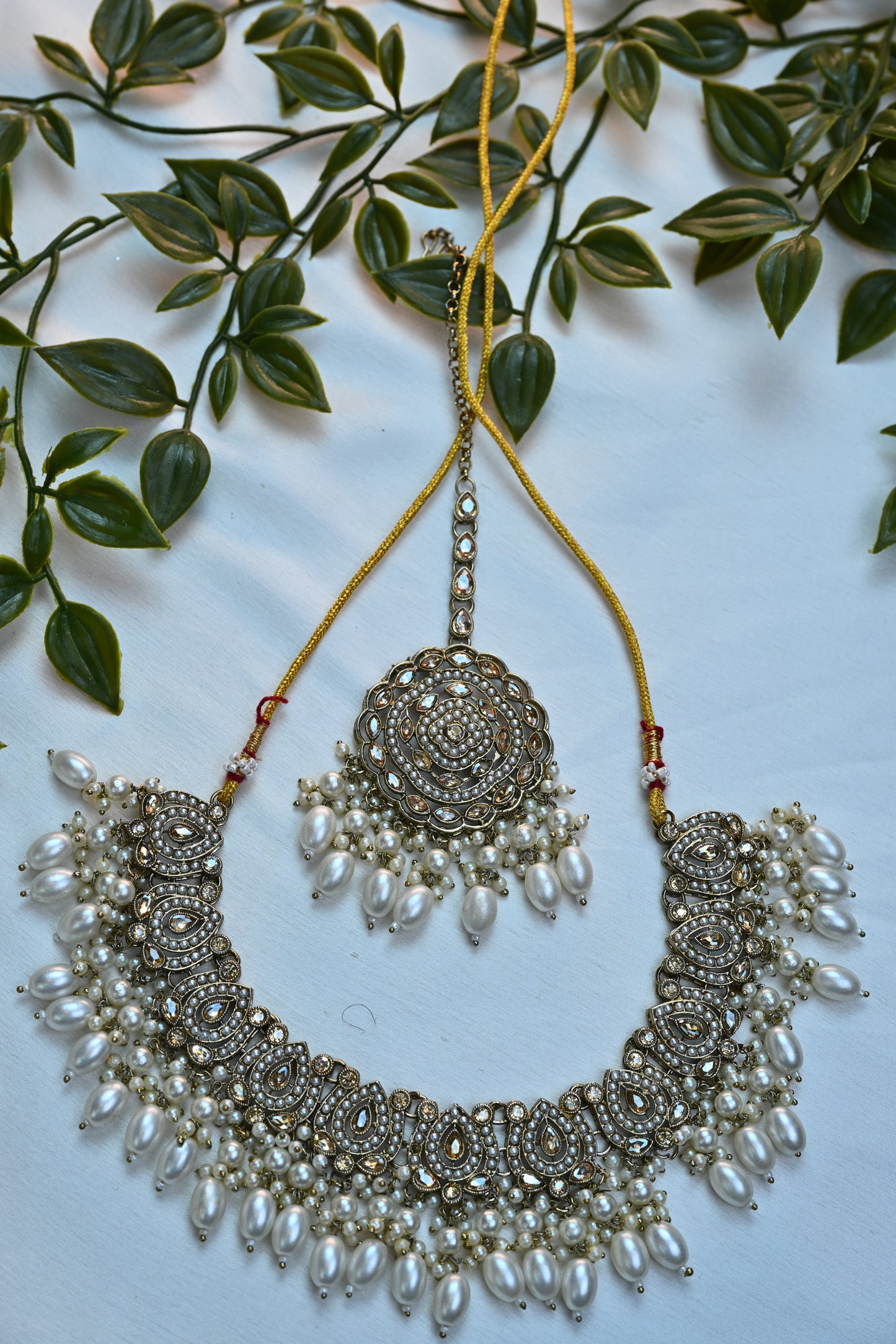 Classic Kundan Bridal Choker Set with Pearl Drops and Maang Tikka