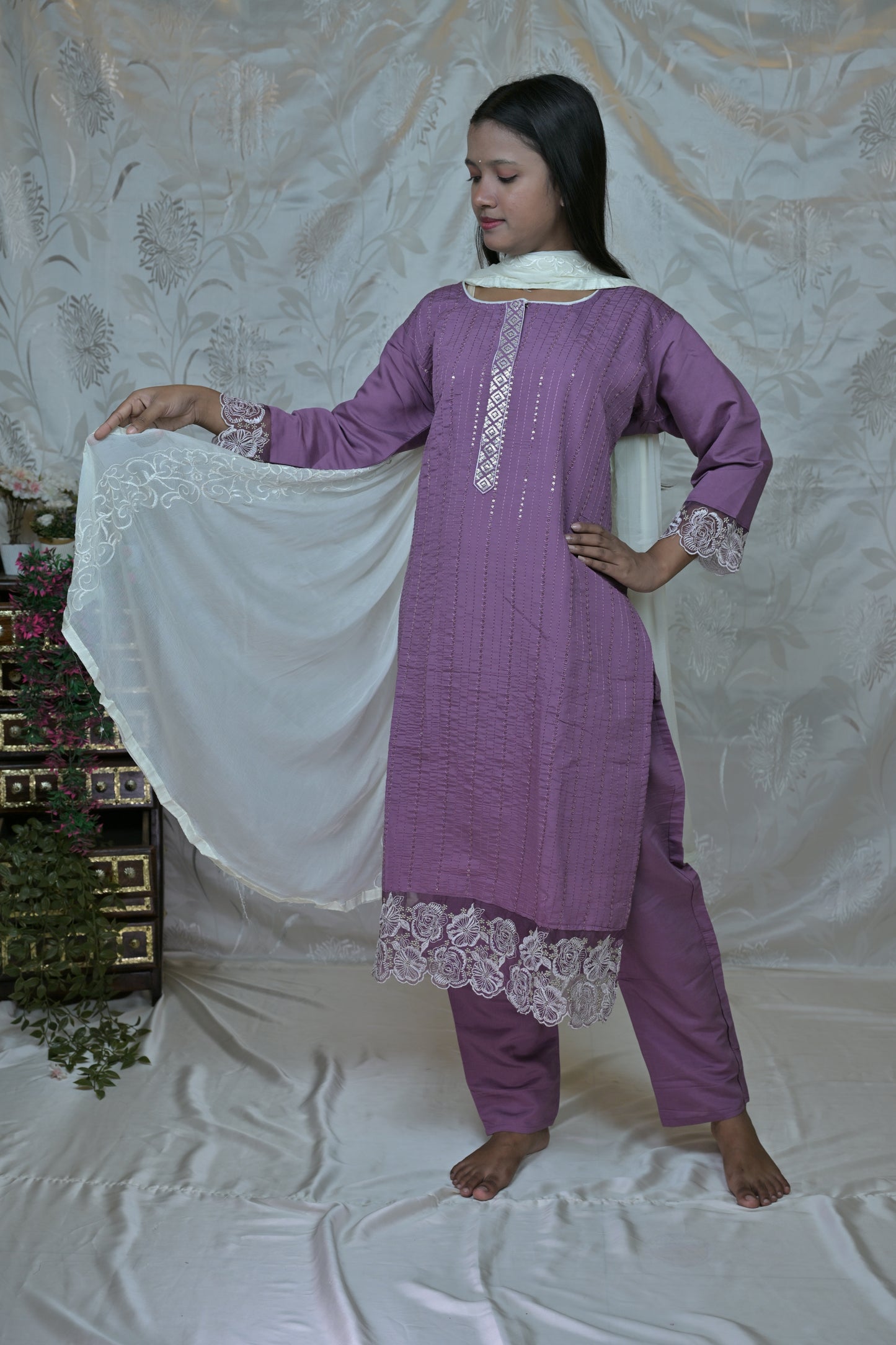Chic Embroidered 3-Piece Suit Set
