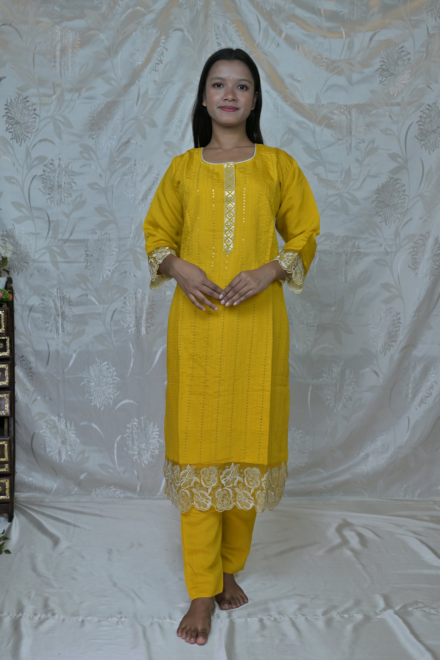 Chic Embroidered 3-Piece Suit Set