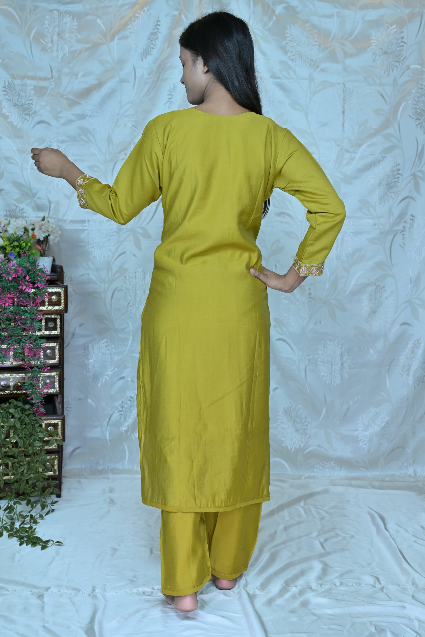 Charming Olive Green 3-Piece Suit Set with Pink and White Embroidery