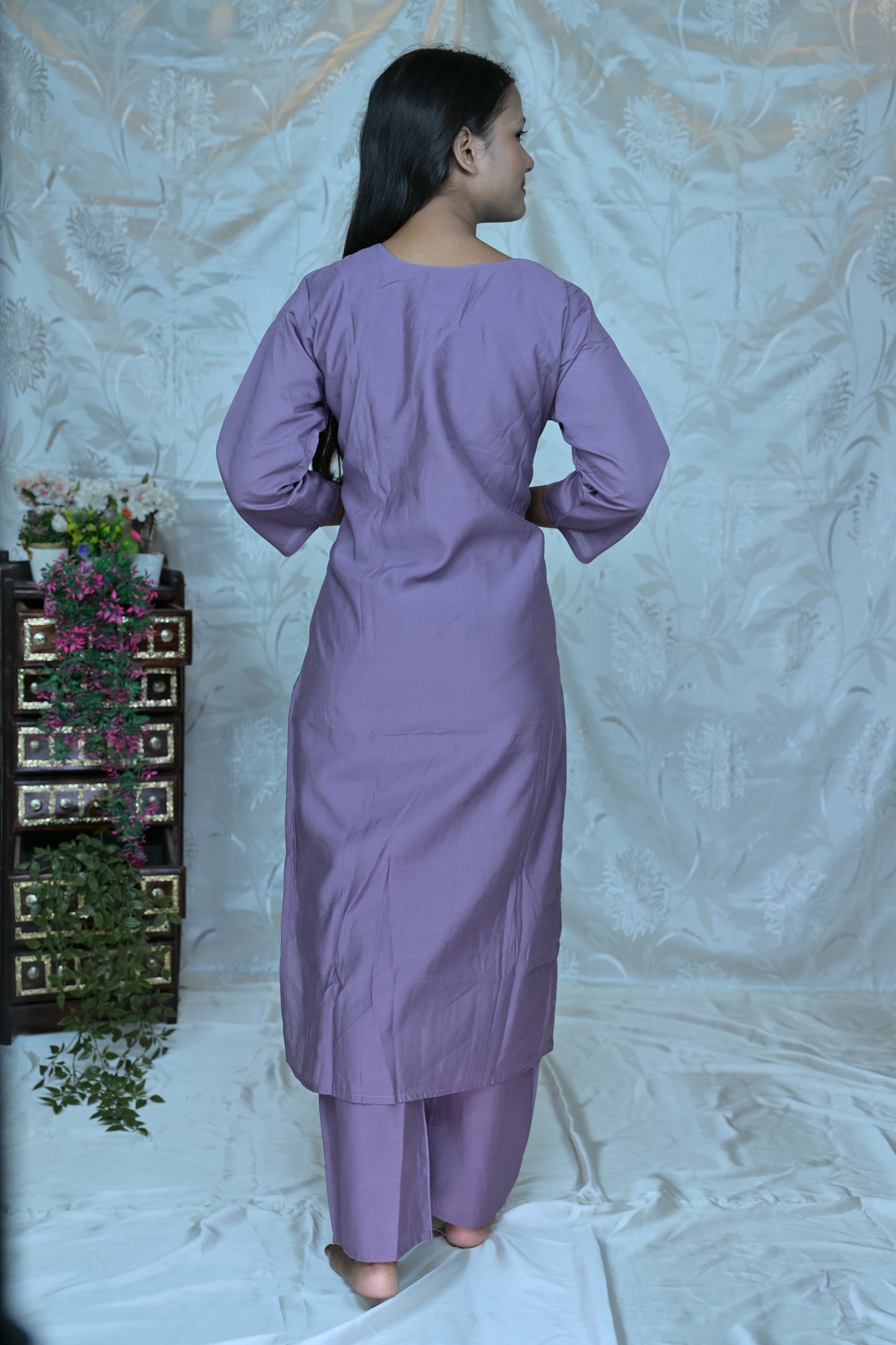 Elegant Lavender Suit Set with White Embroidery and Floral Dupatta