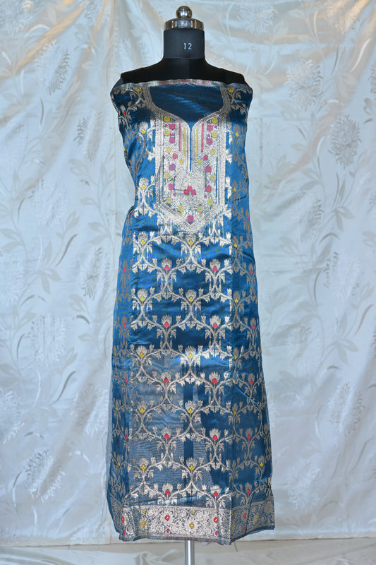 Exquisite Brocade Silk Suit Set with Intricate Details