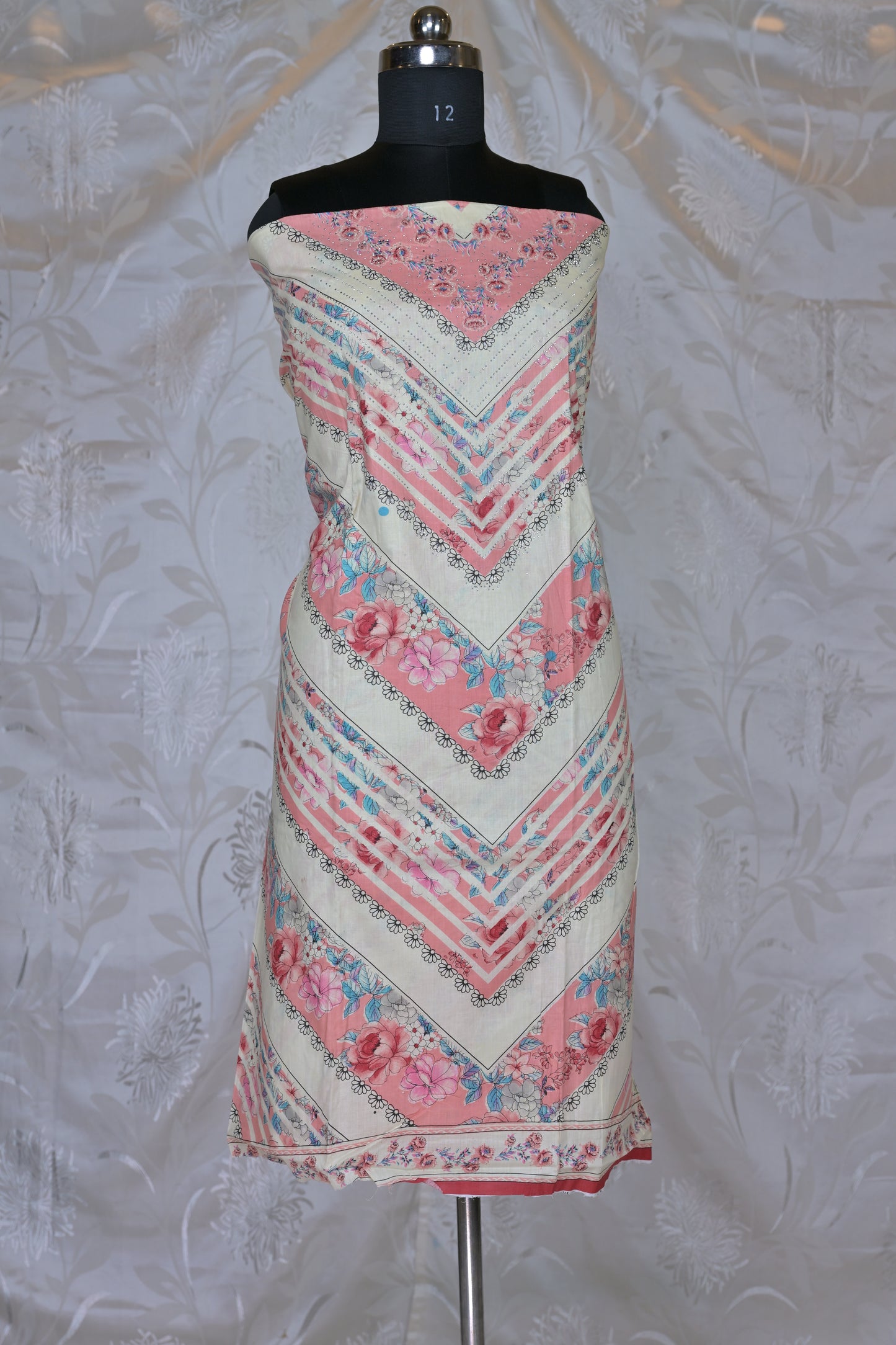 Chic Printed 3-Piece Suit Material with Floral & Chevron Design
