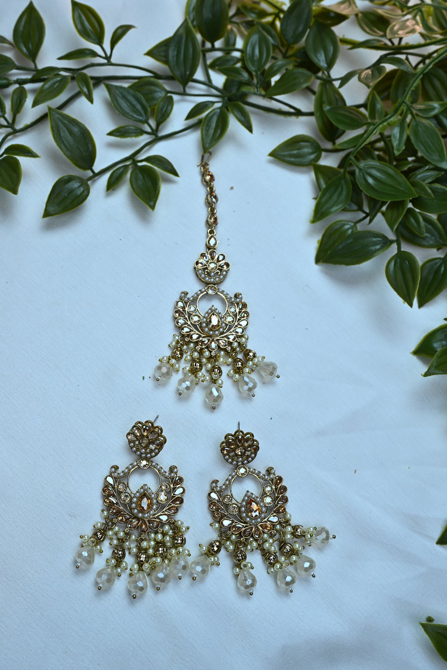 Regal Kundan & Pearl Bridal Jewelry Set