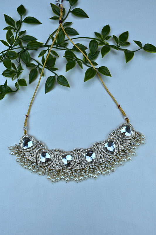 Noor Sheesh Kundan Choker Set with Maang Tikka