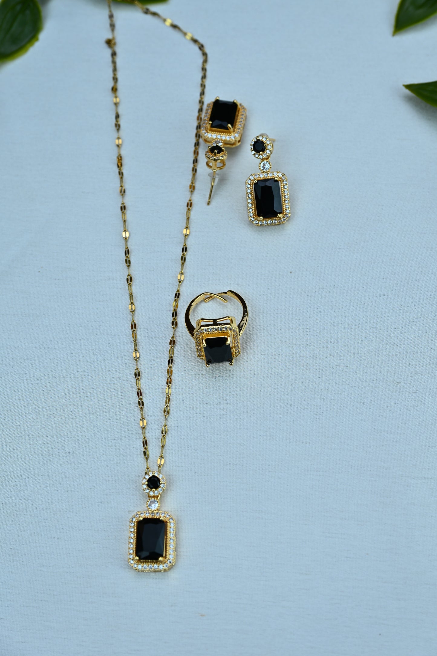 Pendant, Ring, Earring set