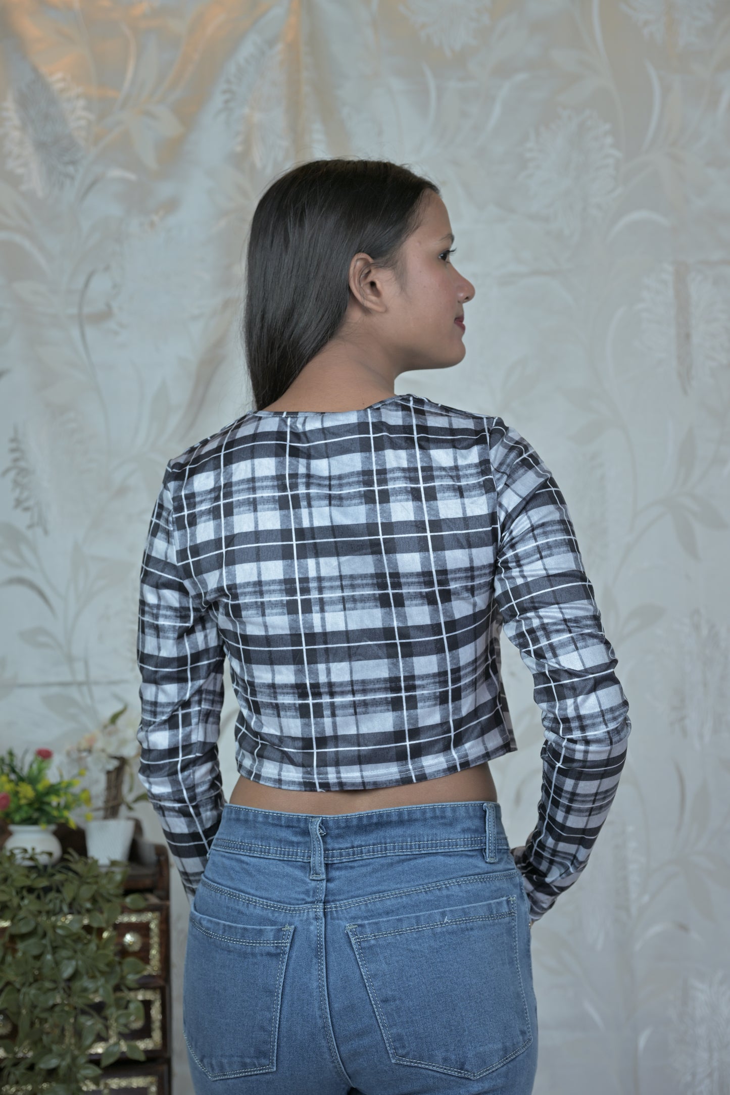 Checkered Ruched Front Crop Tops