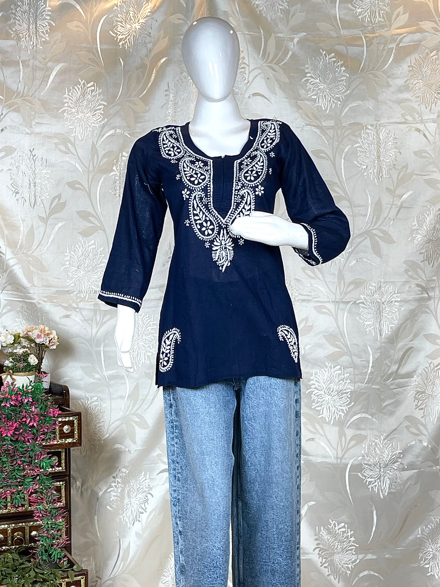 Women Chikankari Embroidered Cotton Short Kurti/Tunic