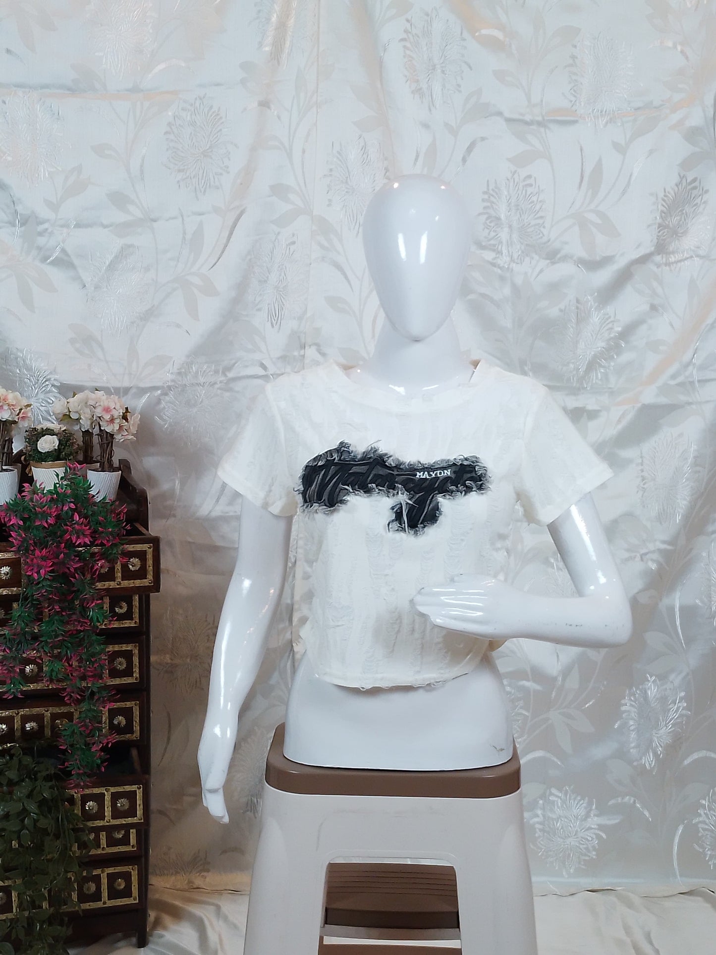 Women white Ribbed Knit High-Neck Top