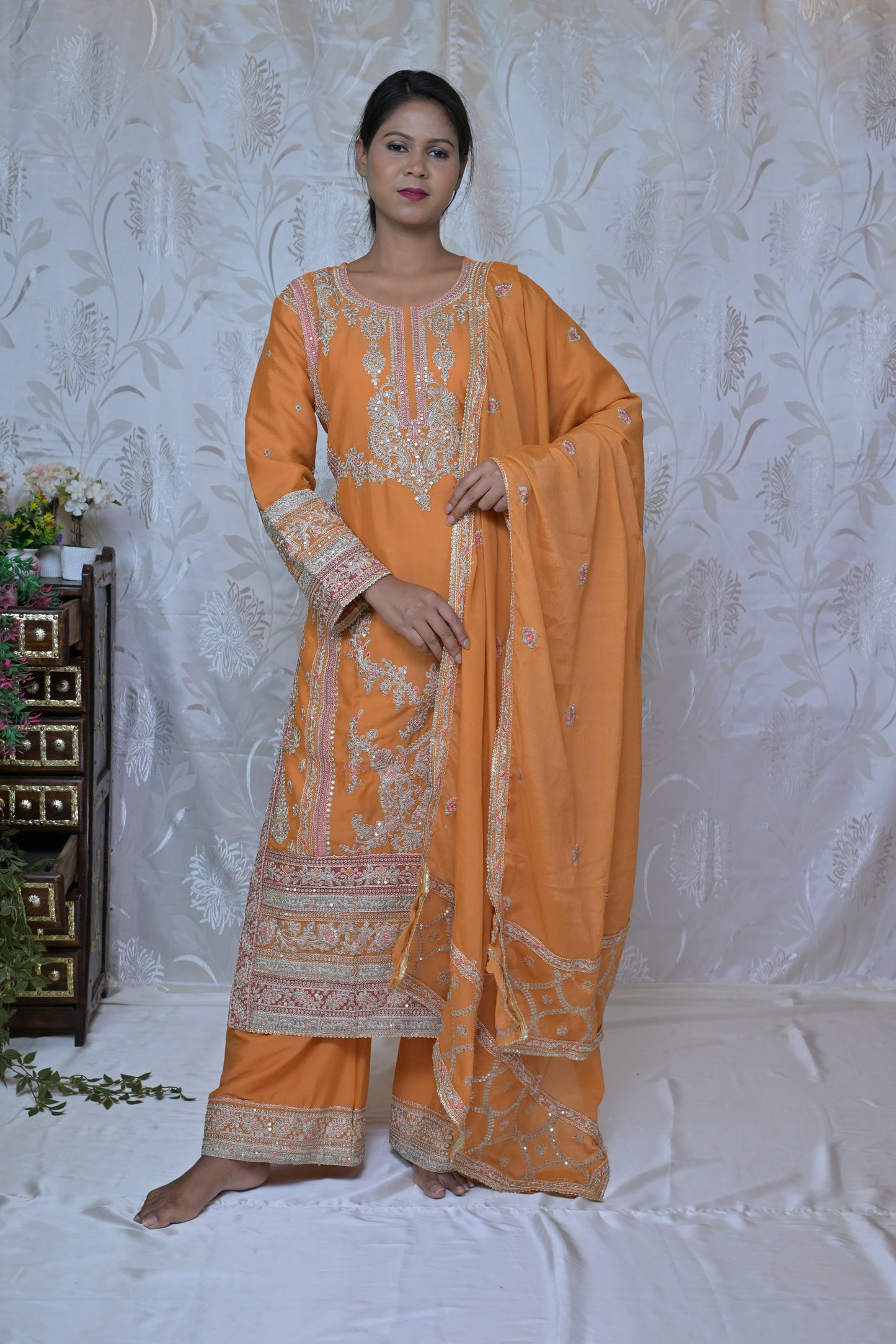 Intricate Motif Straight Kurta with Wide-Leg Pants