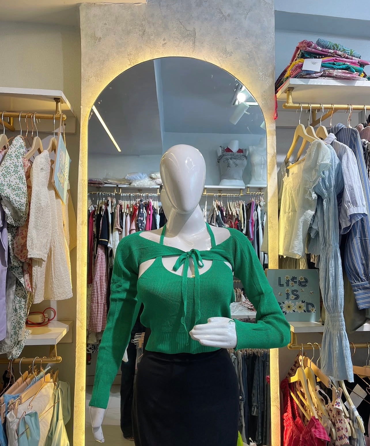 Ribbed Halter Neck Crop Top with Detachable Full Sleeves