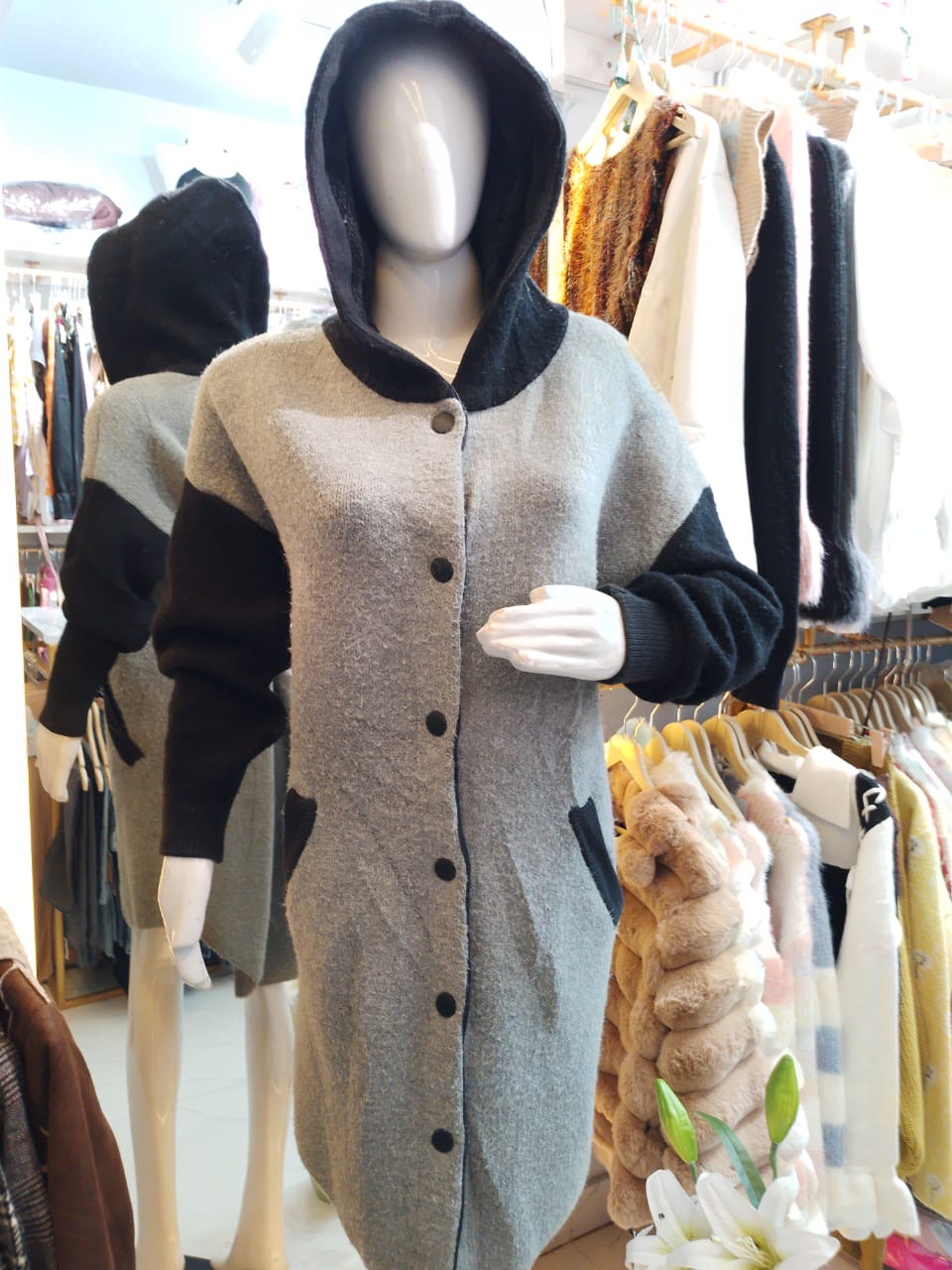 Urban Comfort" Contrast-Sleeve Hooded Coat