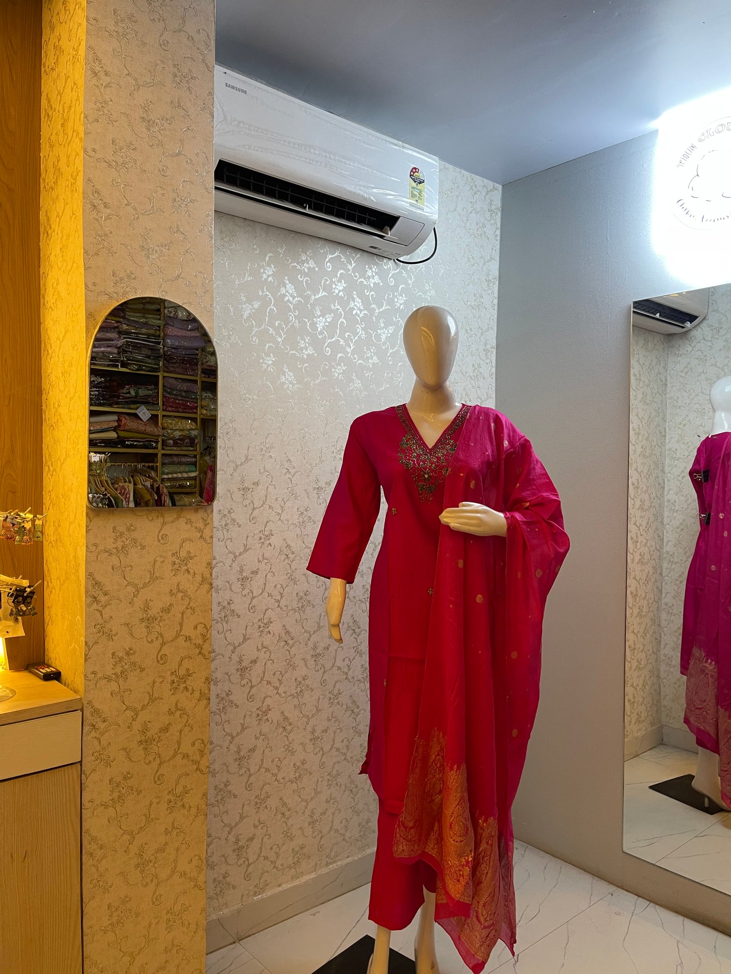 Chanderi Straight Kurta Set with Zardozi Neck Embroidery & Zari Dupatta