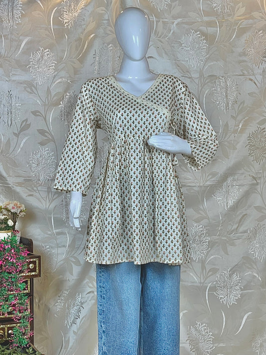 Women white Floral Printed Cotton Anarkali/Frock Style Kurti
