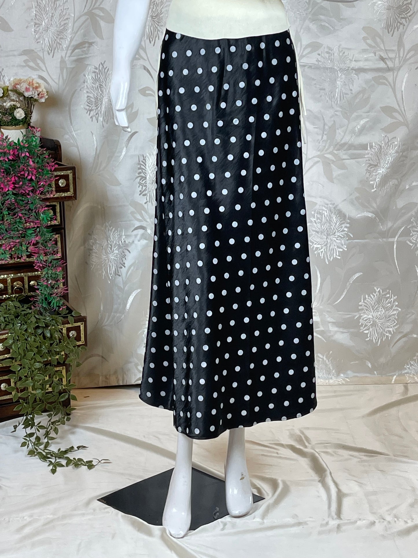 Women Black & White Polka Dot Printed Satin Skirt