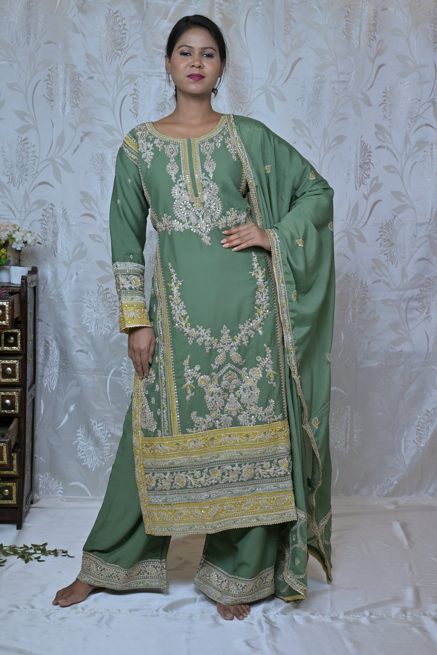 Intricate Motif Straight Kurta with Wide-Leg Pants