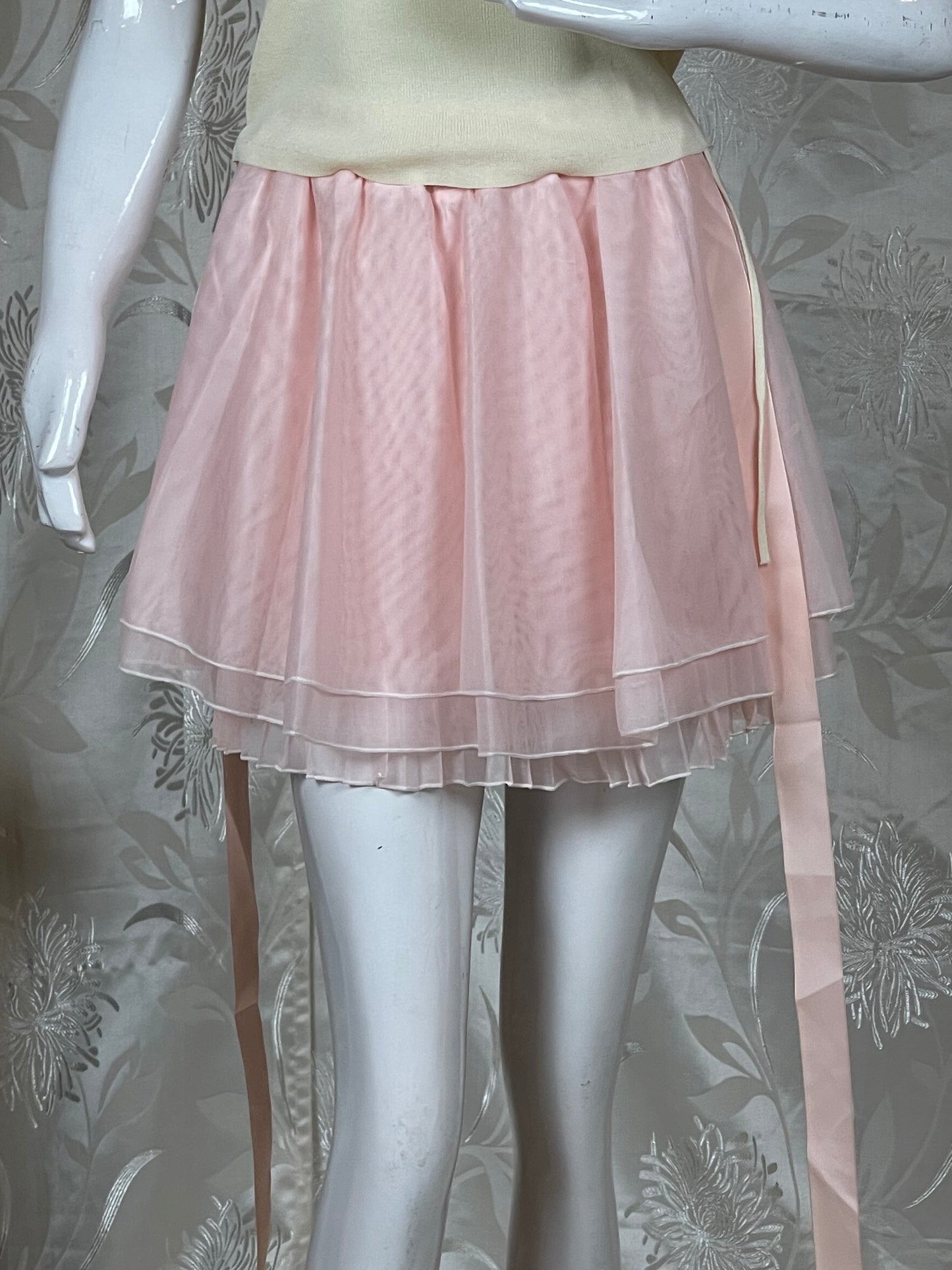 Women Black Solid Tiered Net/Tulle Mini Skirt