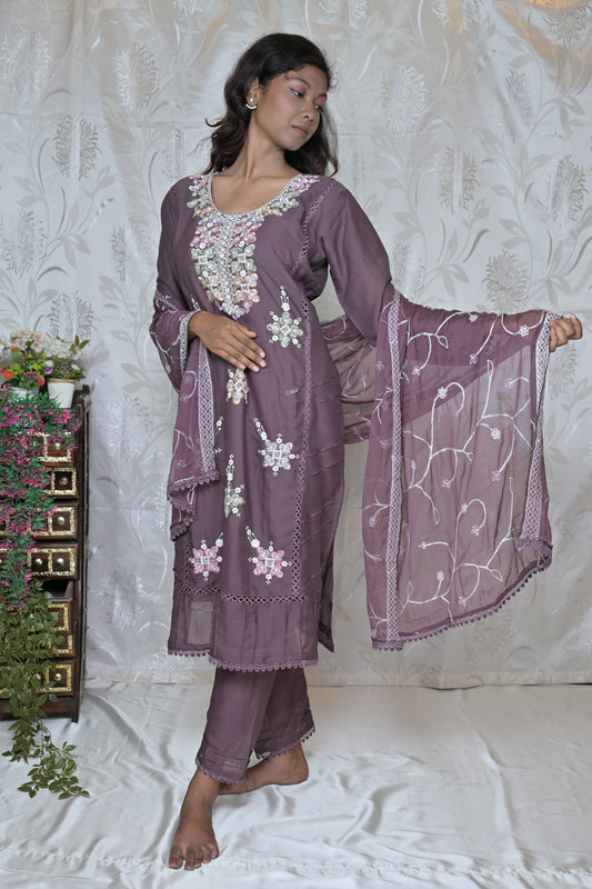 Intricate Floral Embellished Kurta Set