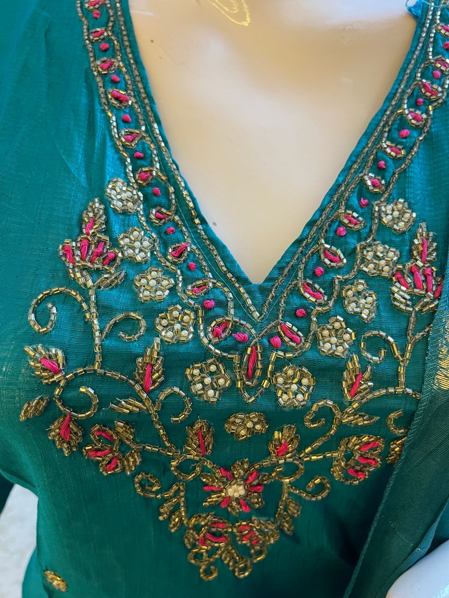 Chanderi Straight Kurta Set with Zardozi Neck Embroidery & Zari Dupatta