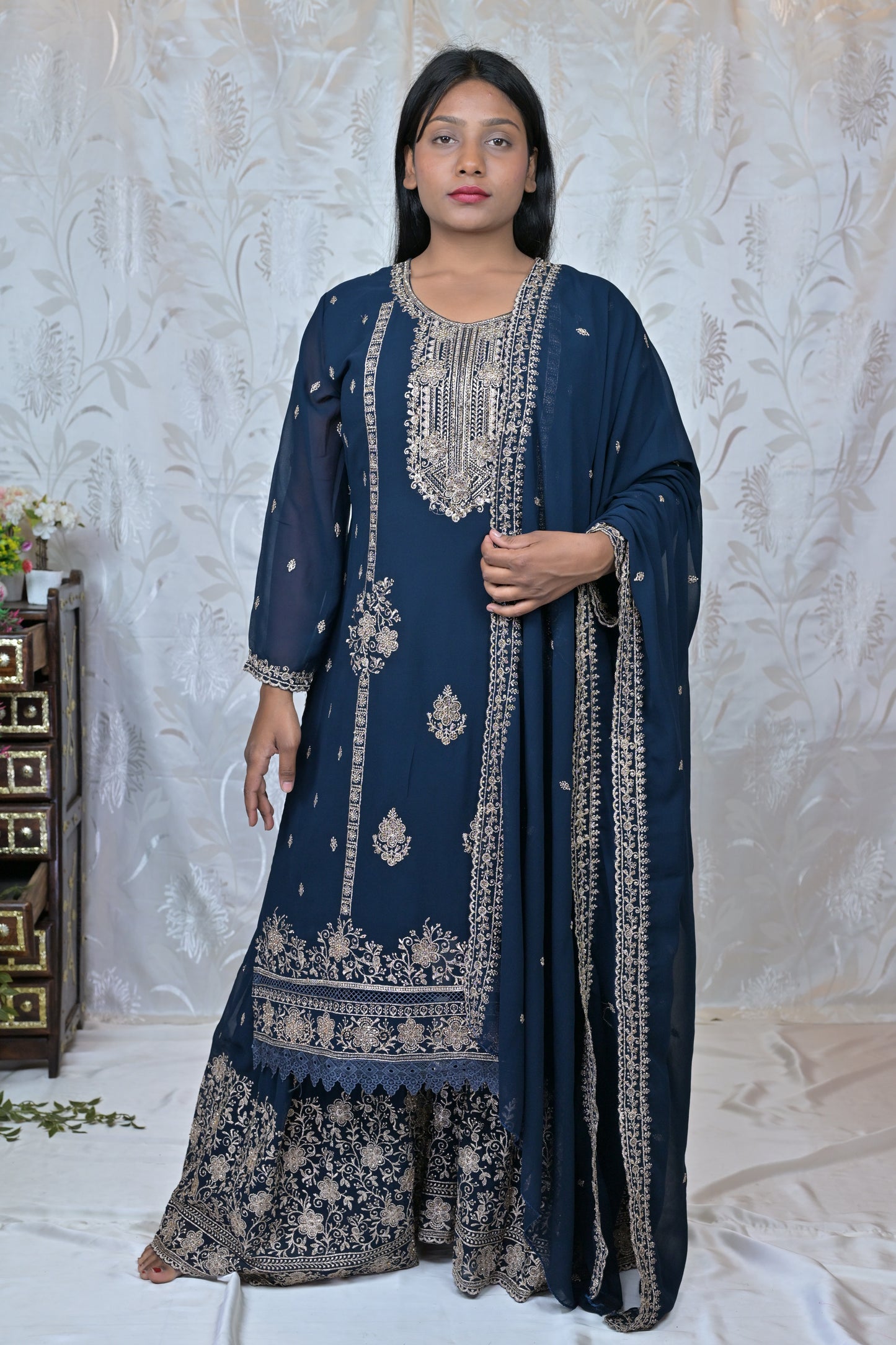 Heavy Party Wear Smooth Set