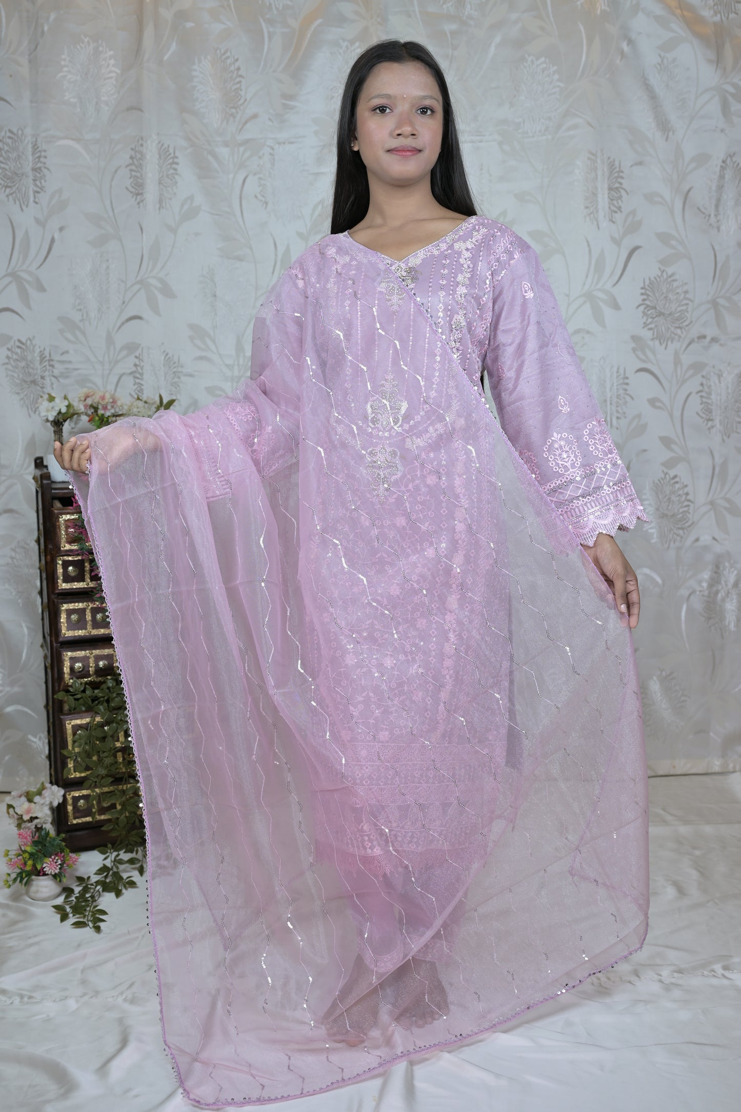 Sparkling Net Occasion Wear