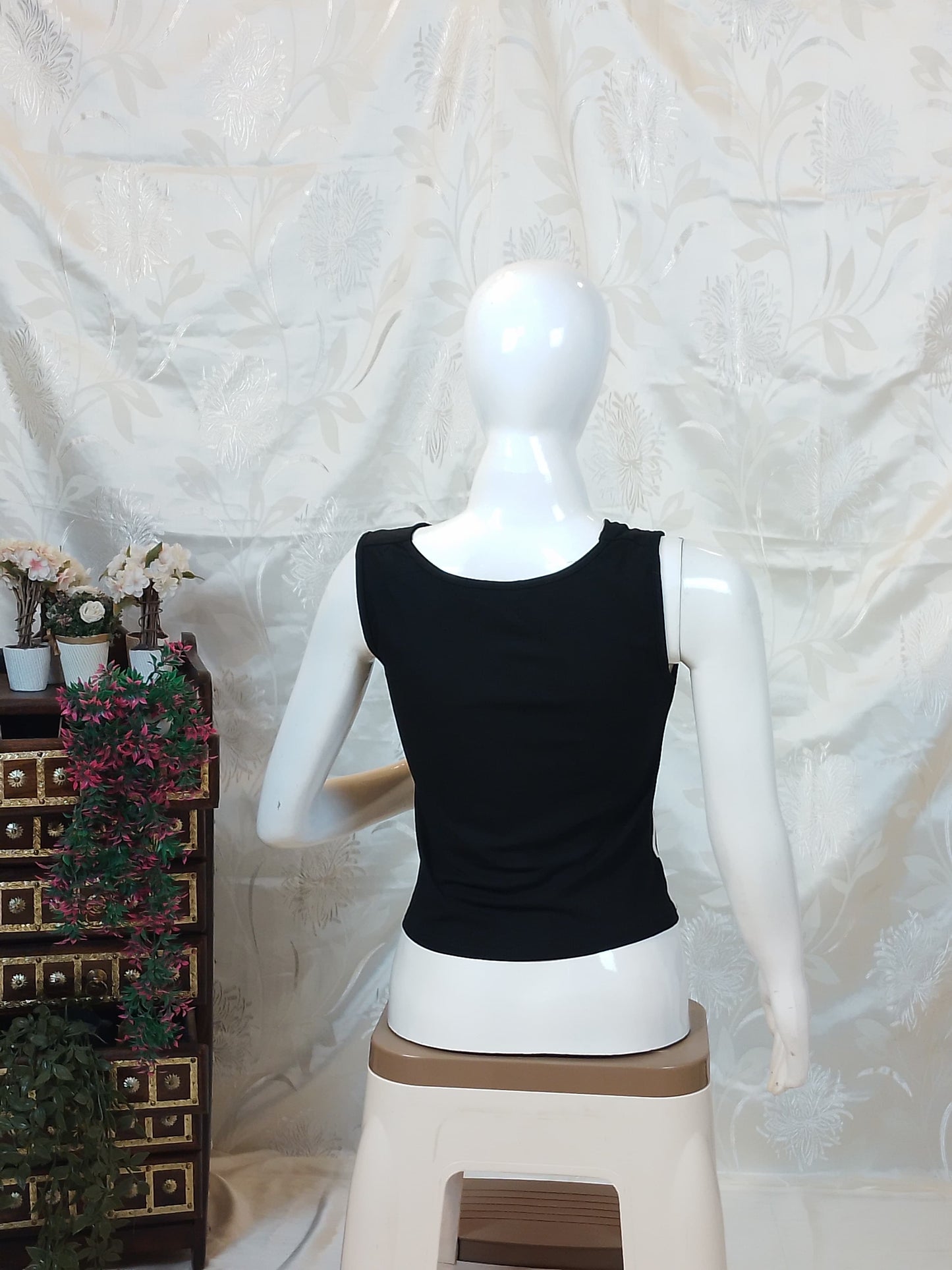 Women Black Solid U-Neck Tiered Peplum Top