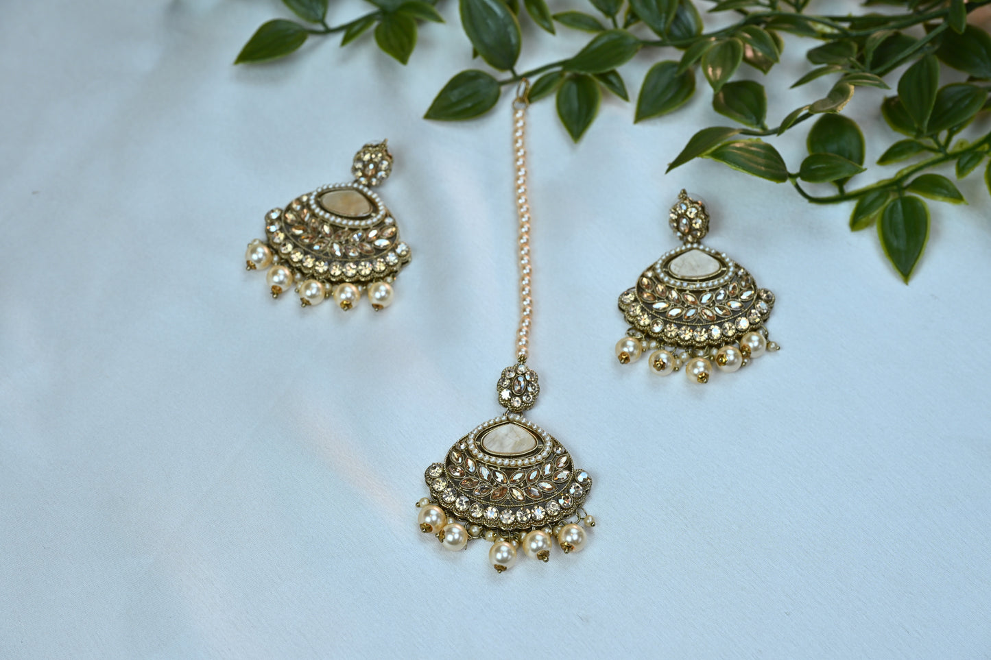 Royal Kundan pearl jewellery set