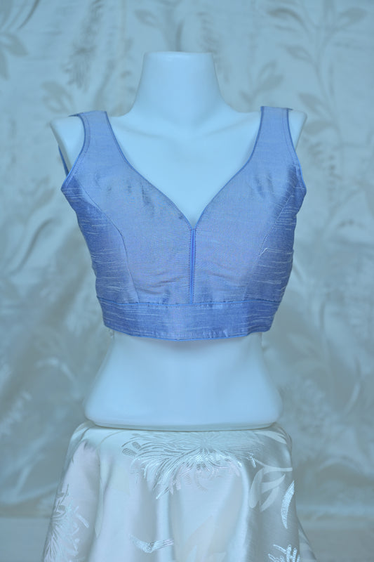 Chic Lavender V-Neck Sleeveless Blouse