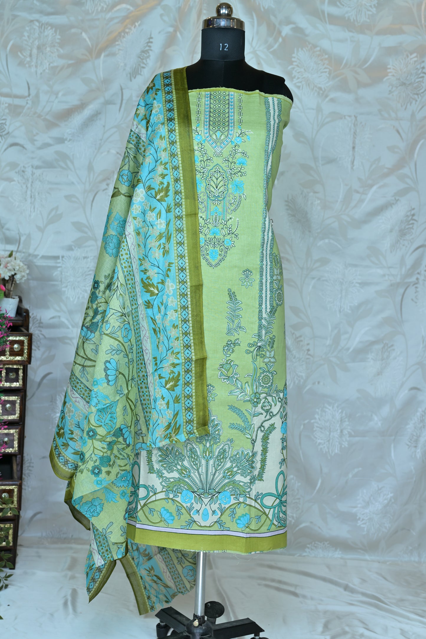 Elegant Printed Lawn Cotton Unstitched Suit Set