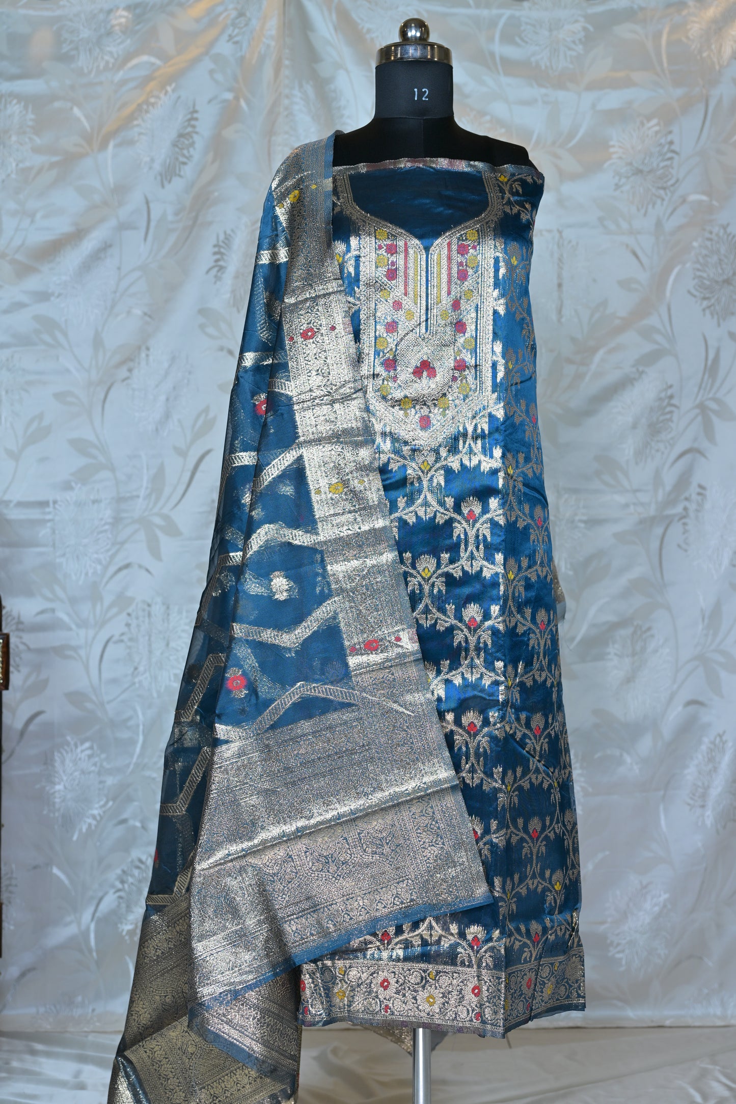 Exquisite Brocade Silk Suit Set with Intricate Details
