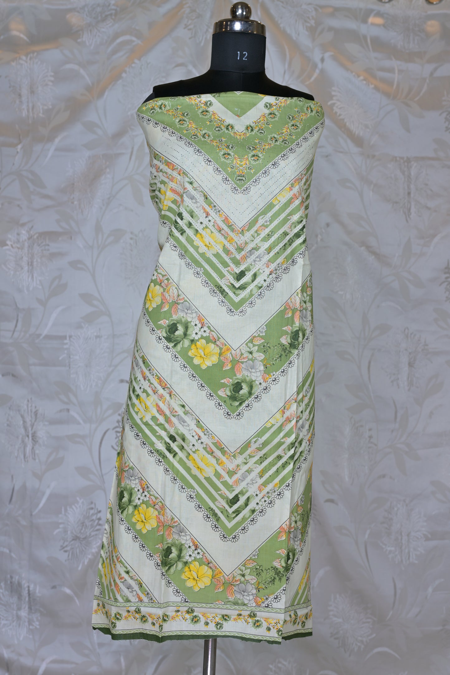 Chic Printed 3-Piece Suit Material with Floral & Chevron Design