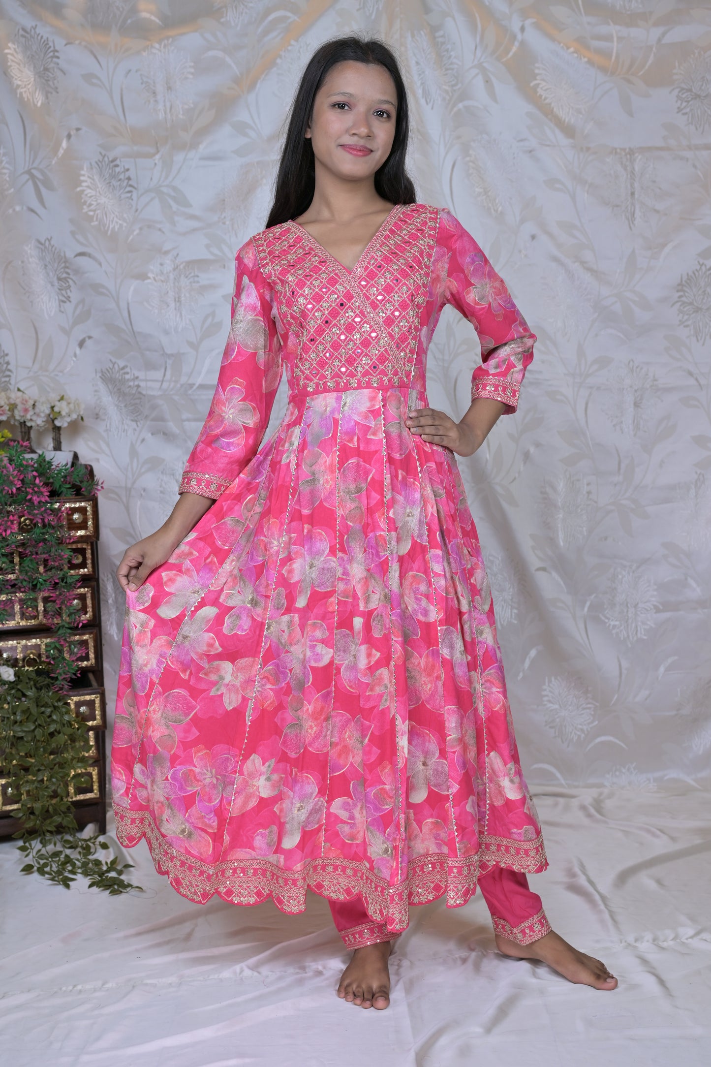 Stunning Floral Print & Embroidered 3-Piece Suit Set in Vibrant Fuchsia