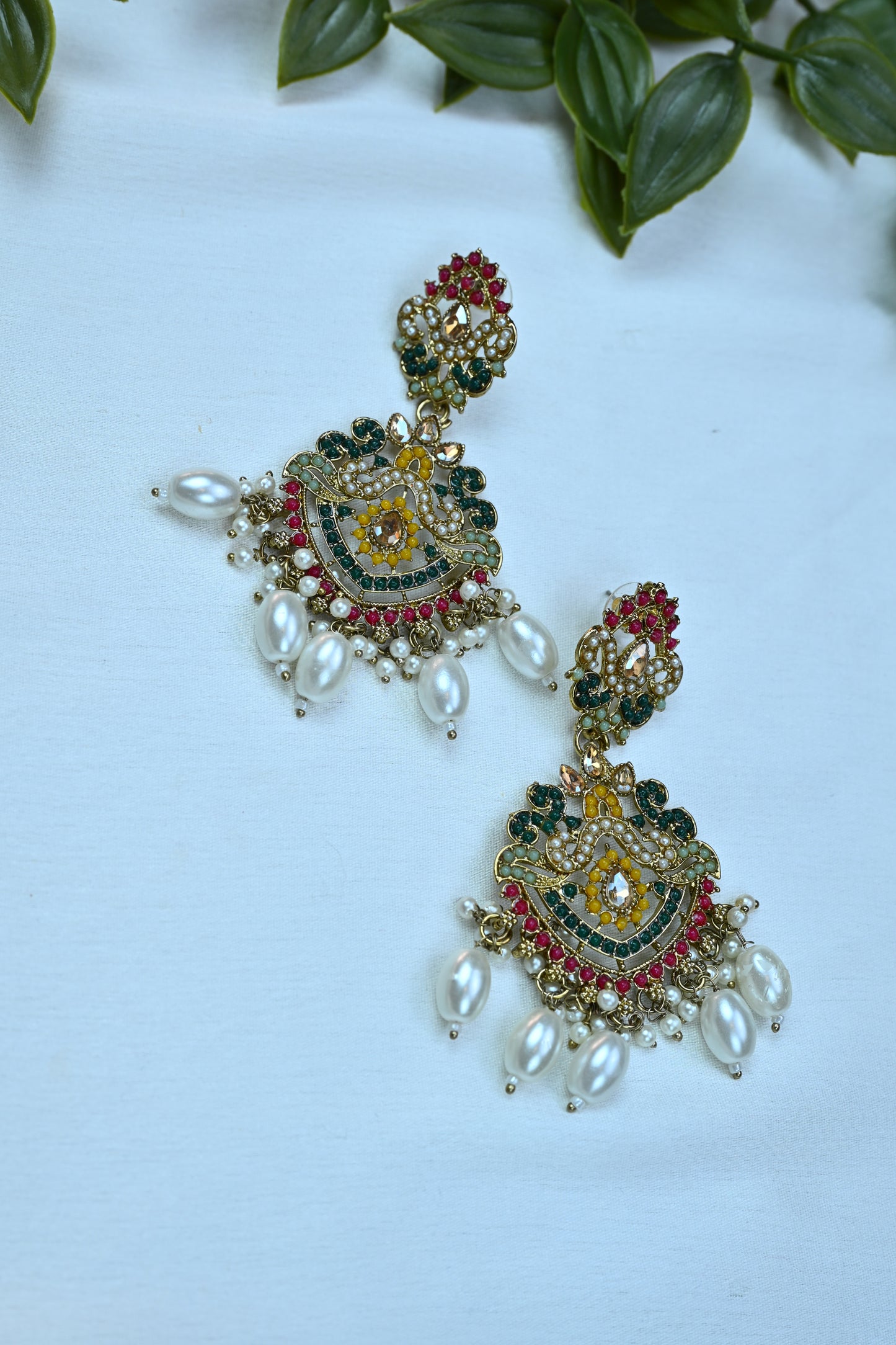 Rang Mahal Pearl Bloom Set