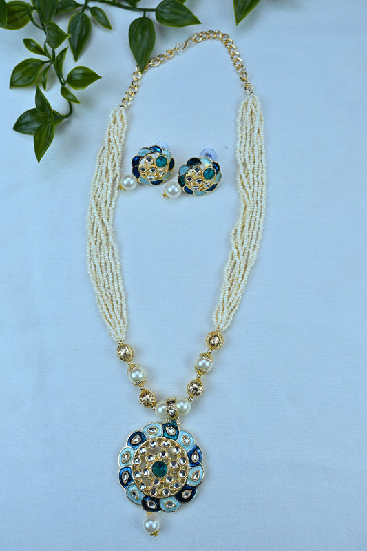 Ocean Bloom Pearl Mala Set with Stud Earrings