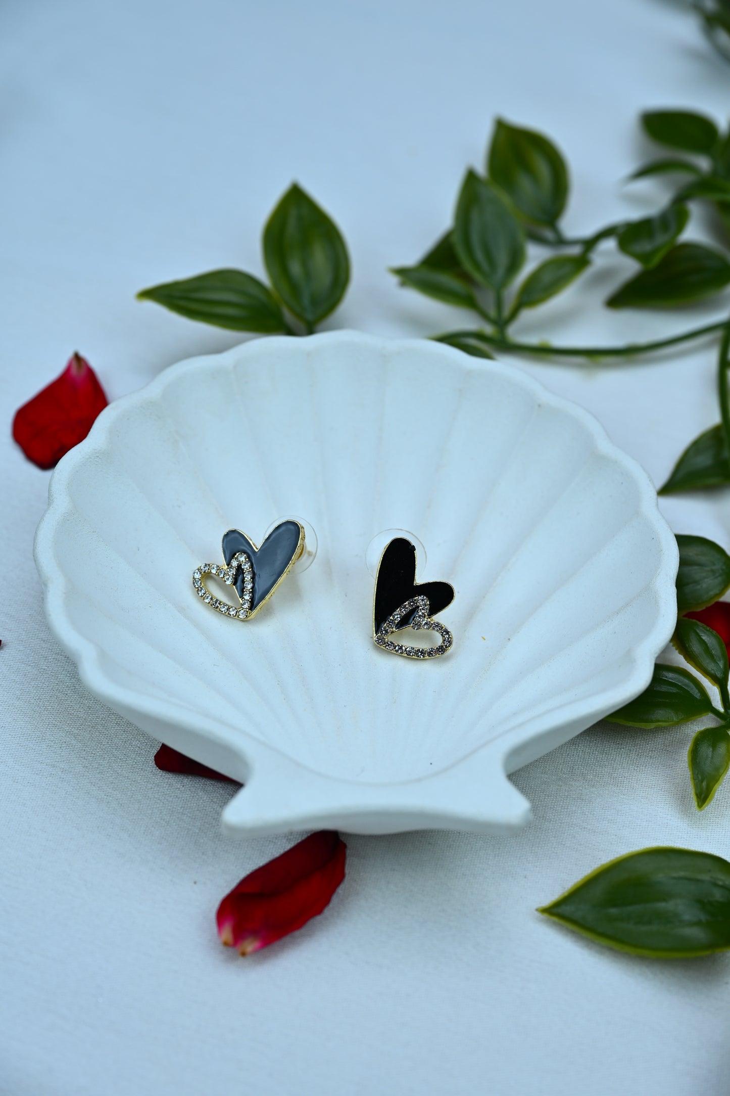 Midnight Bloom – Enamel Heart Studs