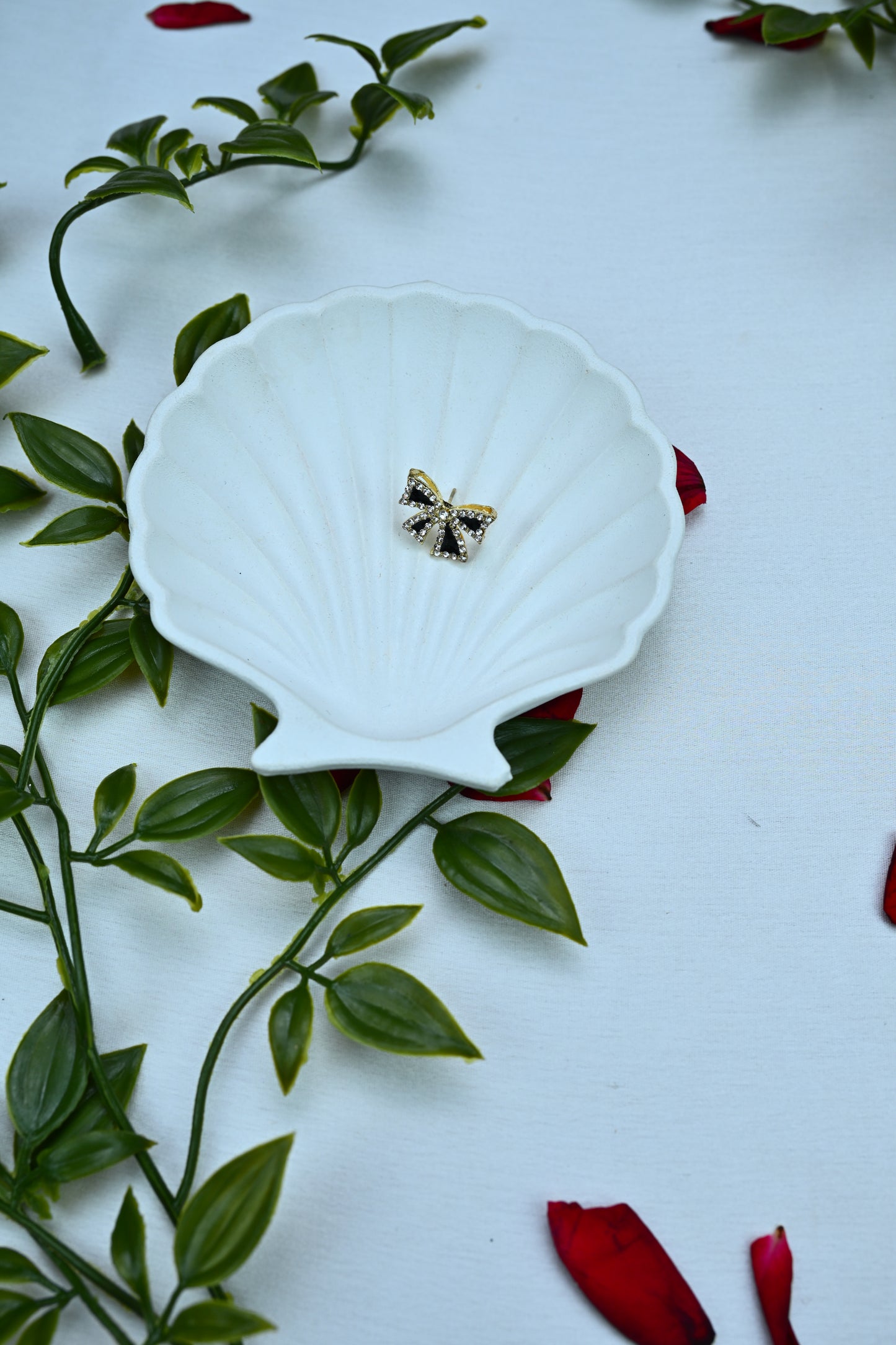 Elegant Black Bow Earrings