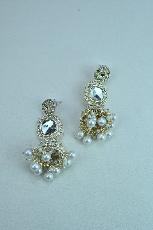 Elegant Kundan and Pearl Jhumka Earrings