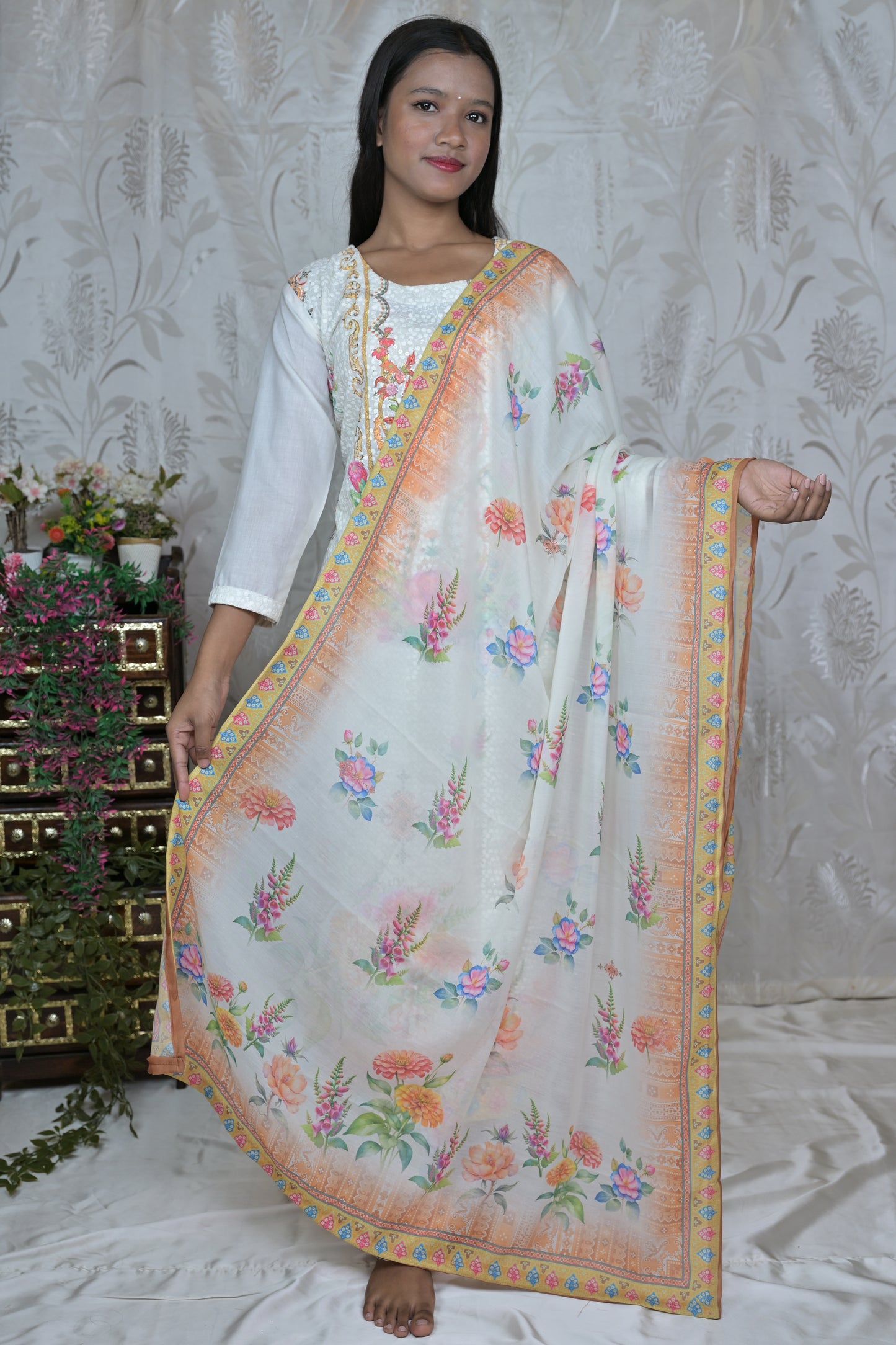 Floral Bloom White Kurta Set
