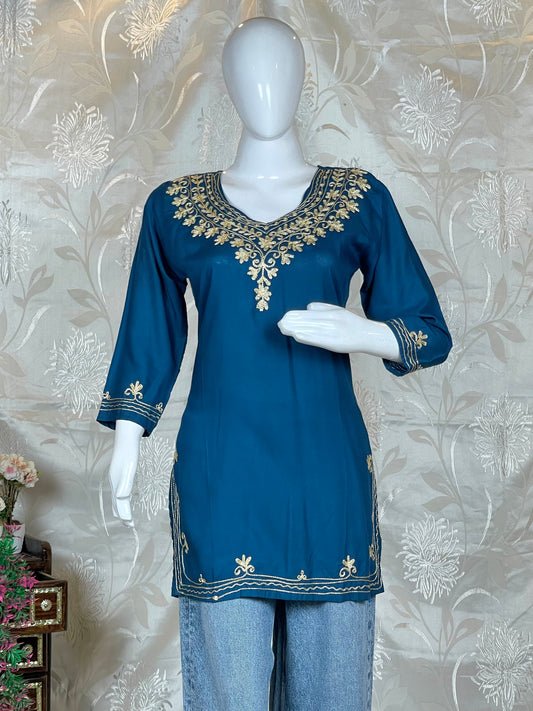 Women Chikankari Embroidered Short Kurti/Tunic